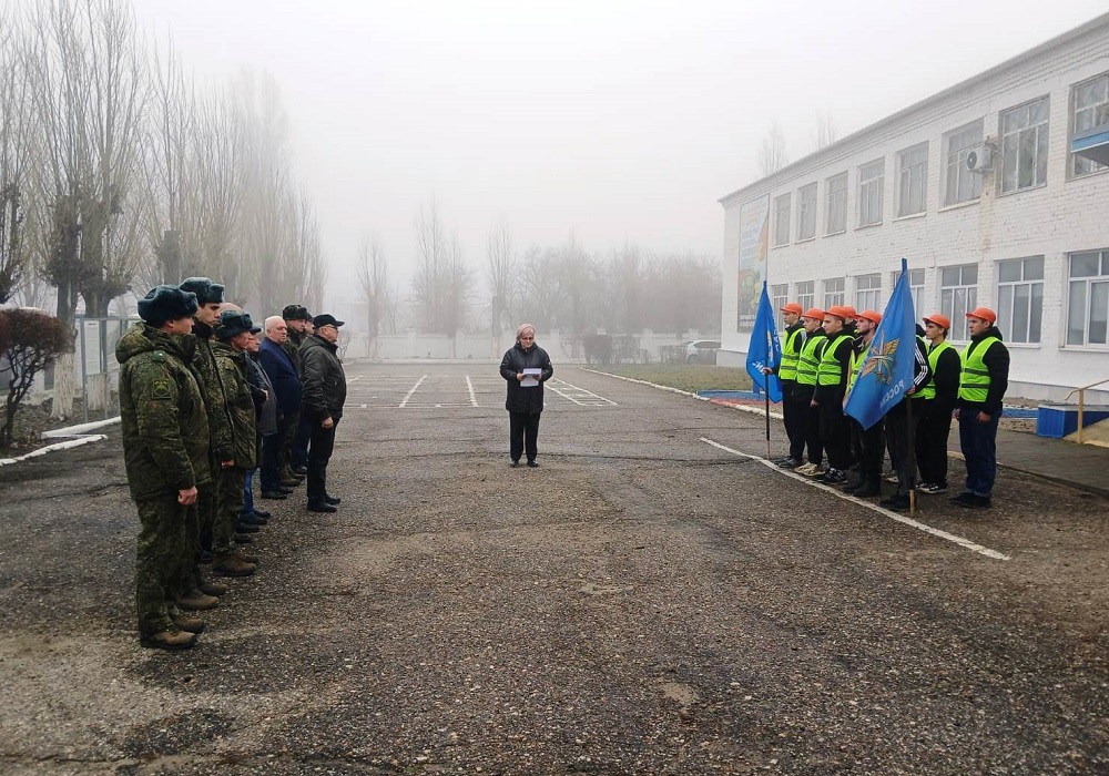 В Камышинской технической школе ДОСААФ России прошел выпуск курсантов прошедших обучение, в рамках эксперимента, по ВУС – 946 «Специалисты дорожно-строительных машин и механизмов (экскаваторщики)»