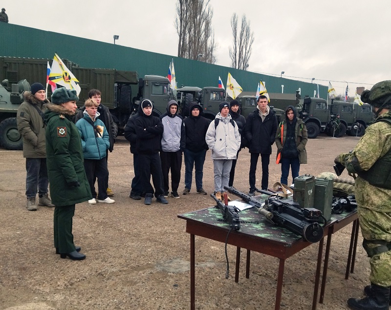 Подготовка будущих военных специалистов к службе в Вооруженных силах Российской Федерации идет полных ходом в Камышинской технической школе ДОСААФ России