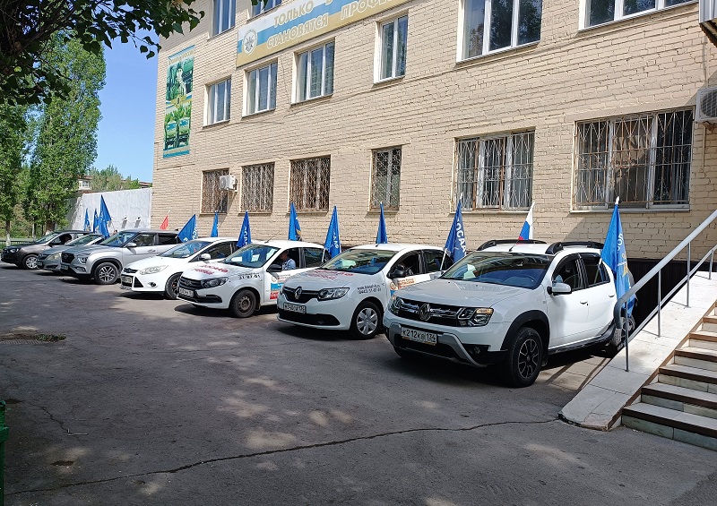 В городе Волжский прошел автопробег в честь 80-летия Победы Советского народа в Великой Отечественной войне