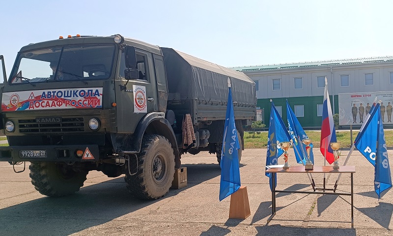 Служу России! День призывника в городе Волжский
