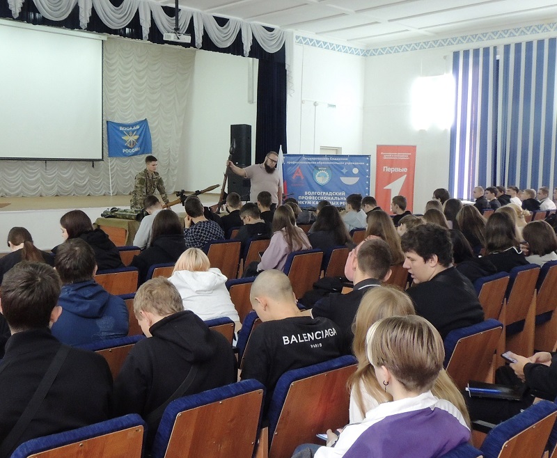 Волгоградская морская школа ДОСААФ России провела занятие по «Огневой подготовке» в Техникуме кадровых ресурсов