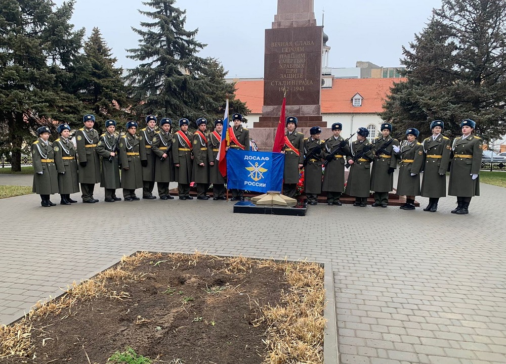 В Красноармейском районе города Волгограда прошла «Вахта памяти» посвященная 82-годовщине Победы Советского народа в Сталинградской битве!